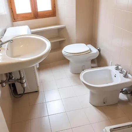 Comodo Bilocale Nel Centro Del Paese, - S274 *