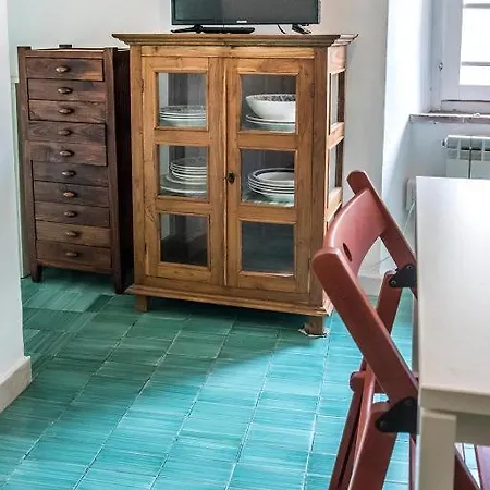 Comodo Bilocale Nel Centro Del Paese, - S274 Sirolo